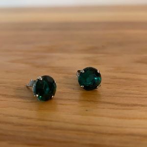 Vintage emerald green round crystal stud earrings